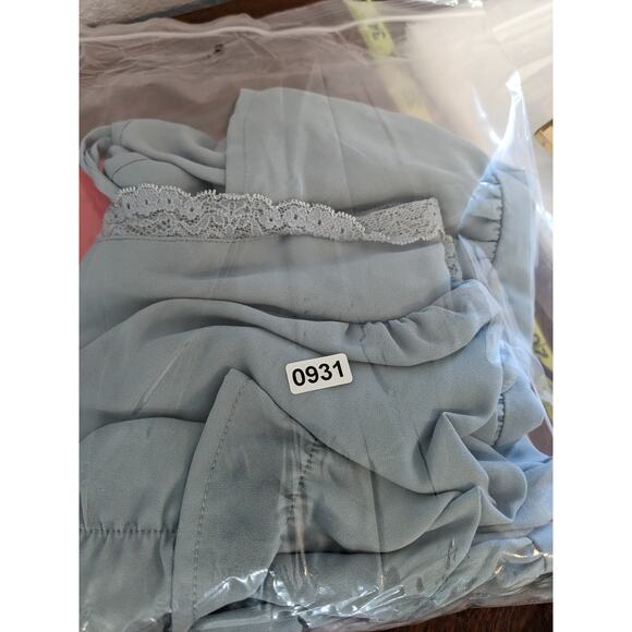 Forever 21 Peplum Blouse L Blue Gray Lace Cutout Keyhole Ruffled Neck Tie Square - Picture 9 of 11